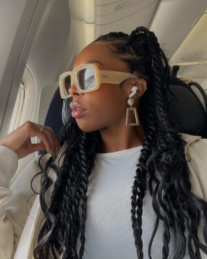 Neverly Paris Instagram - Next flight 💨