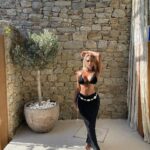 Neverly Paris Instagram – Mykonos 🩵