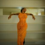 Neverly Paris Instagram - Orange 🧡 Designer @beatricestenmark Dressed by @onlinejamil @nahlabutterfly 📸 @denzii