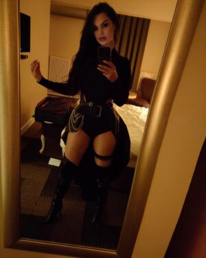 Nez Instagram - Give me fuel, give me fire, give that which I desire, ooh!
Yeah!
Turn on, I see red
Adrenaline crash.. 🖤💋
#nez #lethal #blacklether