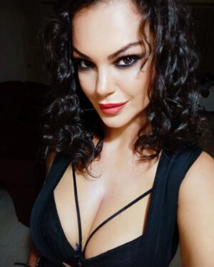 Nez Instagram - Boş verin boş konuşan pinokyoları biz işimize bakalım. 
Herkes kendi karmasını yaşar. 

7 cihan biliyor kimin ve neyin ne olup olmadığını hadi öptüm bye ❤️💋