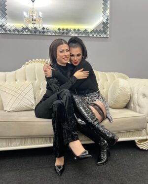 Nez Instagram - Süslü Çiçeğimmm ❤️ Çok ❤️
Bu ikiliye dikkat edelim .. 🥰
Canımmmmmm NEZOM 😍