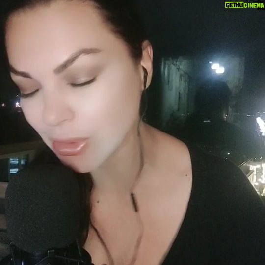 Nez - 1K Likes - Nostalji vol 2
Bir sevgi istiyorum
Nez
#livemusic
#live #love #sing
#songoftheday 🖤