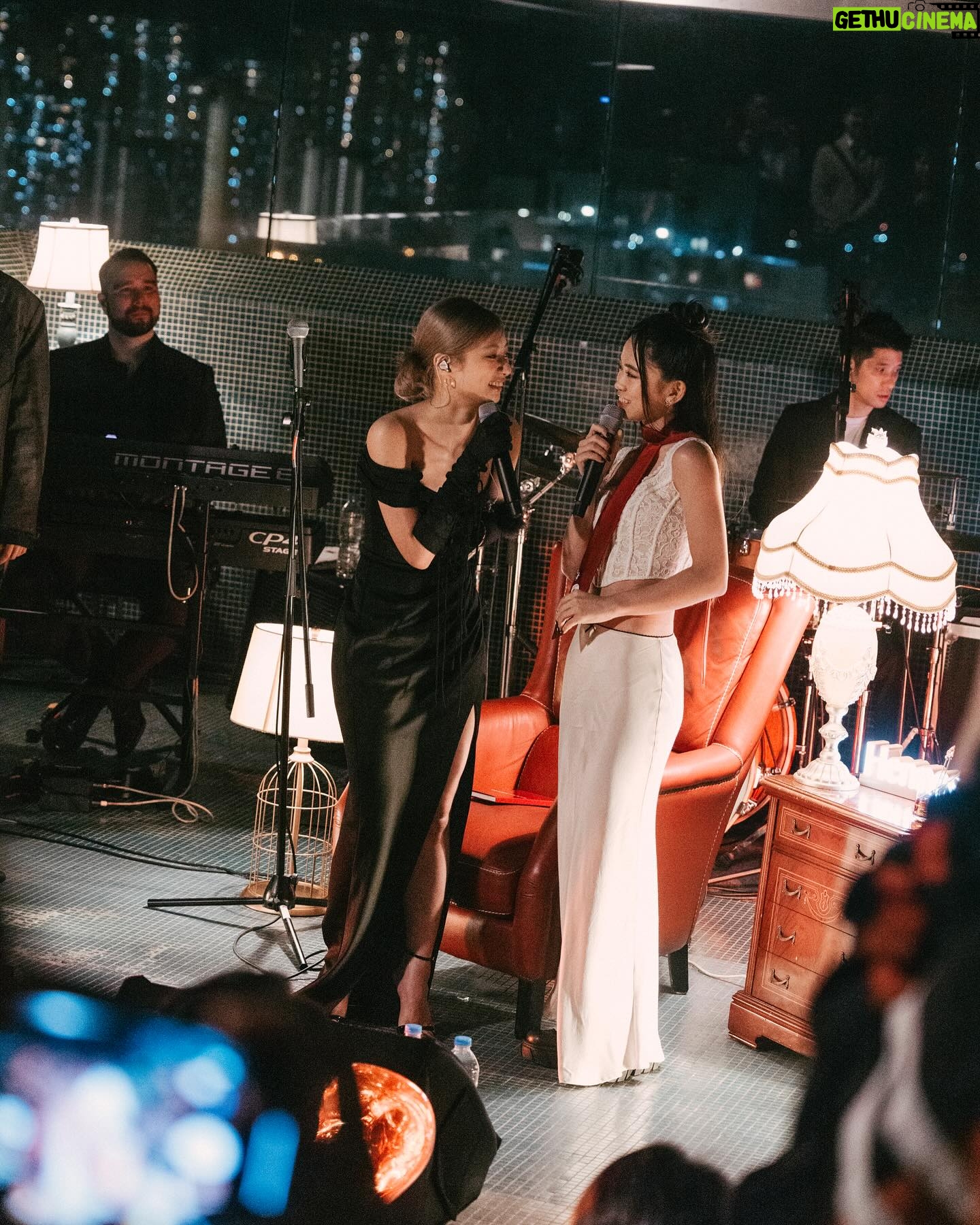 Ng Ka Yan Instagram - JAZZIN’ with 9896 vol. 2 shall we? Music Director & Music Arranger @cy_leo Drummer @natewong.playsgongs Keyboardist @chriscarpiomusic Bassist @tombeats.bass Guitarist @terivercheung Saxophonist @bernardcarpio Guest Performer @jaime_ctw Producer @vera_nsting Technical Director @himhimhim @kamkin Art Director @a.slice.of.moon @moonmoonday_ Art Team @bryan_lsy @priscillayuchi Video director @whoabanana Video team @calvin_yam @lawrence919 @jan_edmond @lam_ting_hin @kawai11111 Editor @wootwootvisual Operation Team @ccccccccc.ho @monkeeeeeeeey @pppppina Photographer @hungmc Hair Stylist @lupus_c_hair Makeup Artist @chichili Wardrobe: @saulee Heels: @giuseppezanotti Jewelry: @tiffanyandco Styled by @chloemakcm Styling assisted by @tangmichele @bo.book_ Thanks @thearcahotel @hennessy @maisonmargielafragrances @foodpanda_hongkong