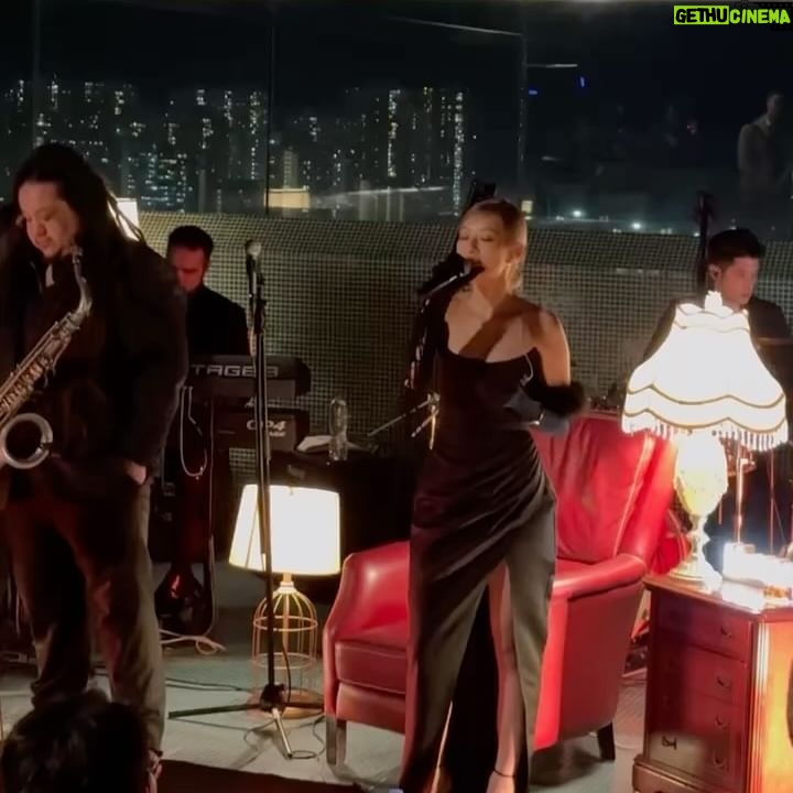 Ng Ka Yan Instagram - some moments of JAZZIN’ with KAYAN9896 with the greatest 🎸🥁🎹🎷🎤🎶❤️ @cy_leo @chriscarpiomusic @bernardcarpio @natewong.playsgongs @tombeats.bass @terivercheung and my lovely guest @jaime_ctw ❤️