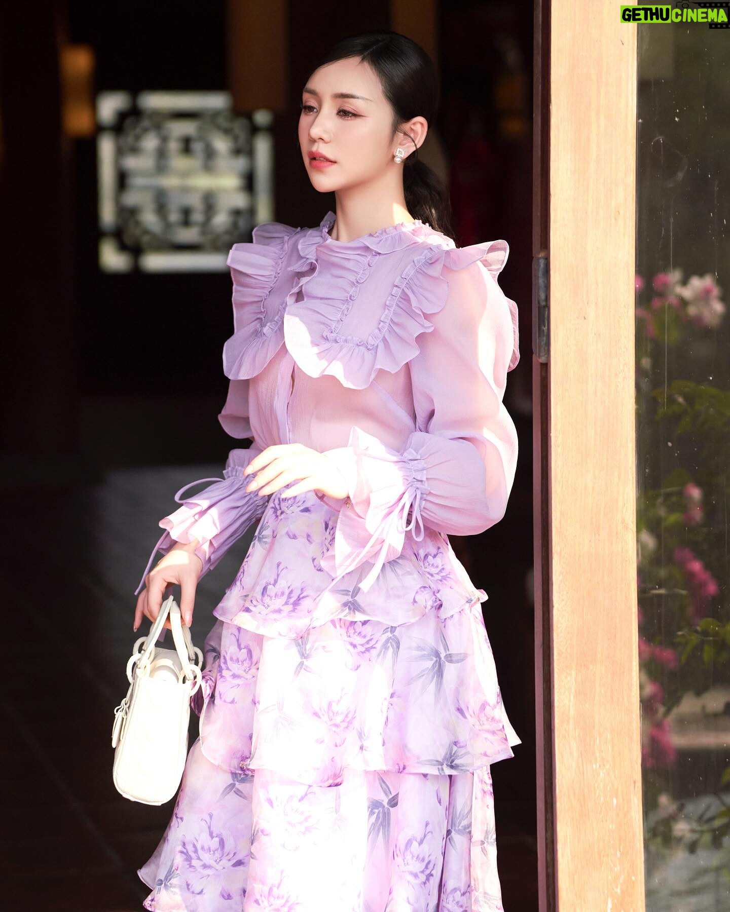 Nguyễn Quỳnh Instagram - Một kiếp nhân sinh - Một kiếp người🌸🦋