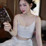 Nguyễn Quỳnh Instagram - Anh càng cưng chiều - thì e càng ưng nhiều🌸🌸🌸🦋❤️🦋