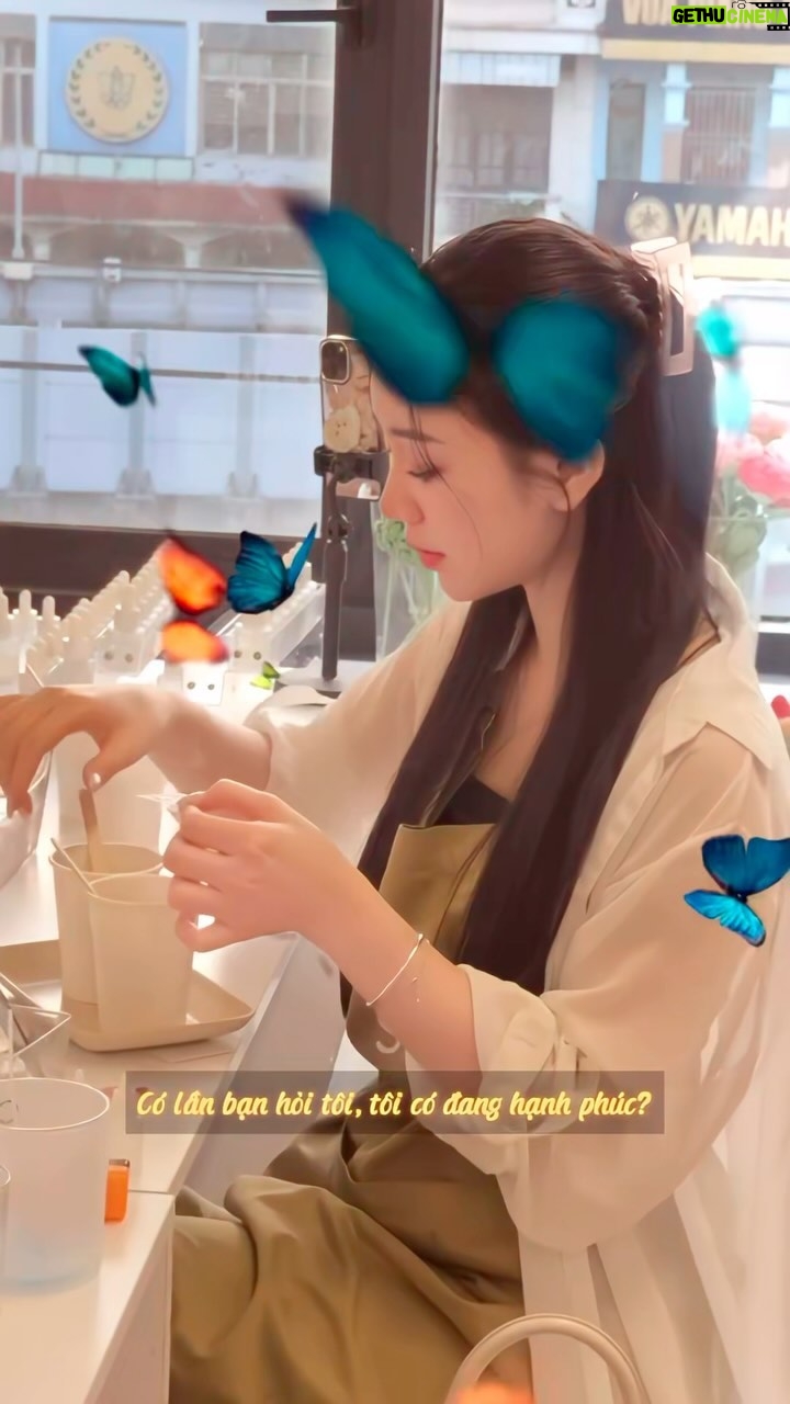 Nguyễn Quỳnh Instagram - Chớp mắt 1 cái đã qua 1 ngày🌸🌸🌸🦋🦋🦋