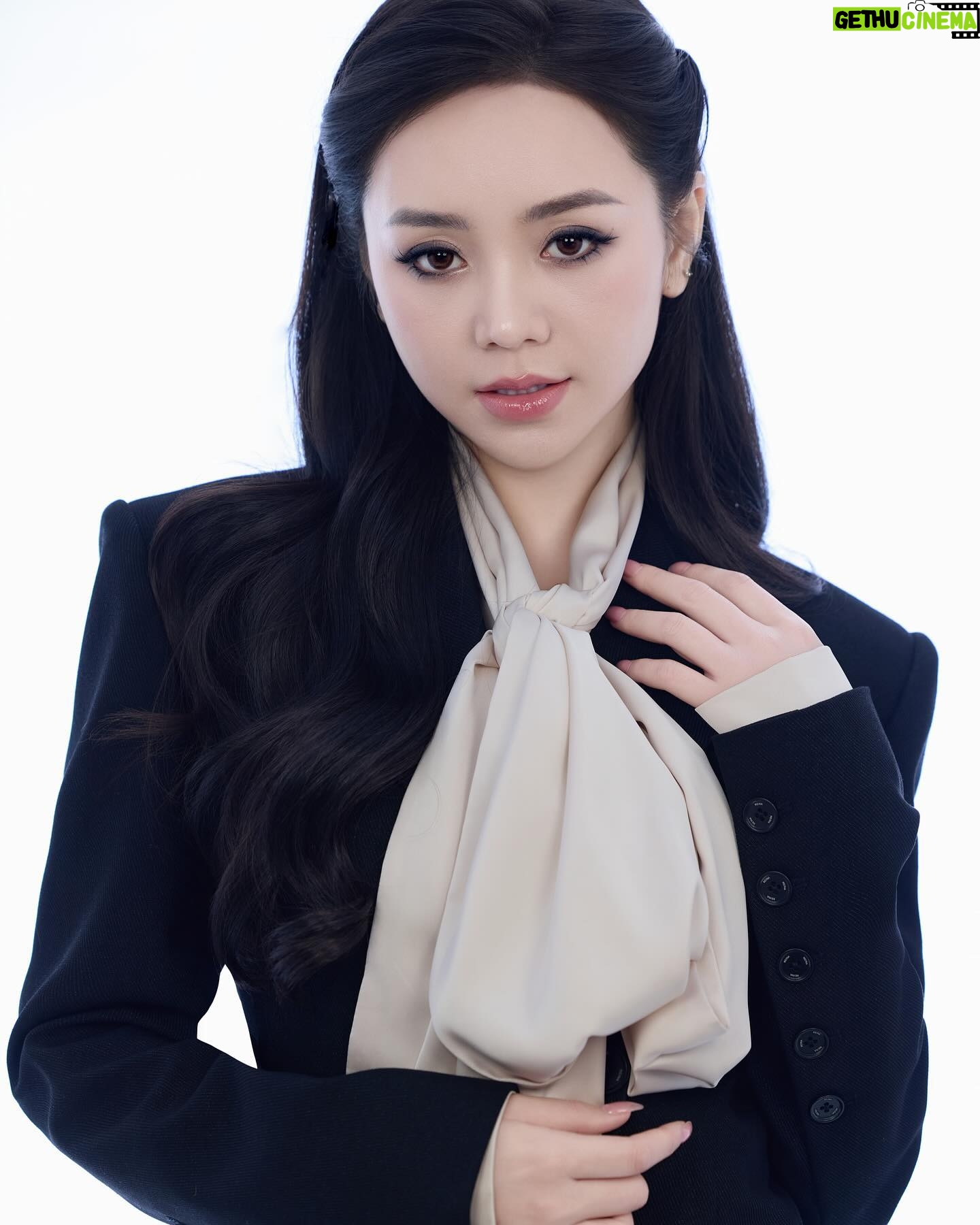 Nguyễn Quỳnh Instagram - Muôn kiếp nhân sinh🦋