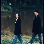 Nguyễn Quỳnh Instagram – Mình à sao đôi ta lại chẳng xuất phát đi chung một chuyến ga đời,
Đã lỡ biết trước câu chuyện yêu không vui,
Thứ lỗi cho tôi không thể đợi lúc gặp người,
Đành hẹn nơi khác nhé🦋