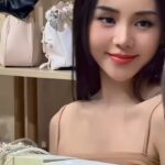 Nguyễn Quỳnh Instagram - Tui là người sống nội tâm - sống như bà nội và k quan tâm gì cả😜🌸🌸🦋🦋🥹