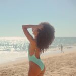 Nia Pettitt Instagram - Embracing these last few days of Summer before I hibernate and unwind. This year has been A LOT to say the least. A lot of growth, discomfort, challenges, solutions, healing, unlearning, learning, patience, self-discovery, joy, adventure and forgiveness. The biggest lesson so far that I am reminded of daily is that life throws things at you because it knows you can rise above them. Even when they don’t make sense, just trust and believe that one day they will. I love these pictures because I felt so free and weightless at this moment from all the responsibilities and roles of it all. Those moments I never take for granted. #niaTHELIGHT 🦋✨🐛💛 — shot by my brother.