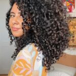 Nia Pettitt Instagram - MY CURRENT CURL ROUTINE. 🦋✨💕 — Got curl Q’s? Comment below! #niaTHELIGHT