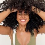 Nia Pettitt Instagram - CURL TIPS! 💅🏽✨🦋💕 — My DM’s are always full of Q’s and I’ve noticed that a lot of you are complicating your routines. Keep it simple and avoid layering so many products as this creates build up and doesn’t let your hair flourish. Giving your hair a good cleanse allows your hair to absorb your conditioner and styling products even more so don’t miss out on that step. Got Q’s? Comment below! #niaTHELIGHT 💕