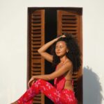 Nia Pettitt Instagram - Mornings in Lamu with @x.flowstate .. 🦋✨💖 — These are some of my favourite photos of all time, I felt my most beautiful and free here gallivanting bare foot around the water front. My friends have said that I radiate the most when I’m in Africa and I think it’s true. I’ve found the deep corners of myself in each country I’ve visited. In Kenya, I found my joyful and radiant self. 💖 #niaTHELIGHT #Lamu #Kenya