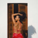 Nia Pettitt Instagram - Mornings in Lamu with @x.flowstate .. 🦋✨💖 — These are some of my favourite photos of all time, I felt my most beautiful and free here gallivanting bare foot around the water front. My friends have said that I radiate the most when I’m in Africa and I think it’s true. I’ve found the deep corners of myself in each country I’ve visited. In Kenya, I found my joyful and radiant self. 💖 #niaTHELIGHT #Lamu #Kenya
