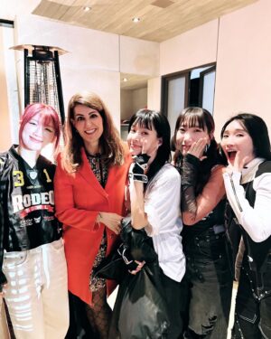 Nia Vardalos Instagram - I met PROWDMON tonight! #korea #popstars