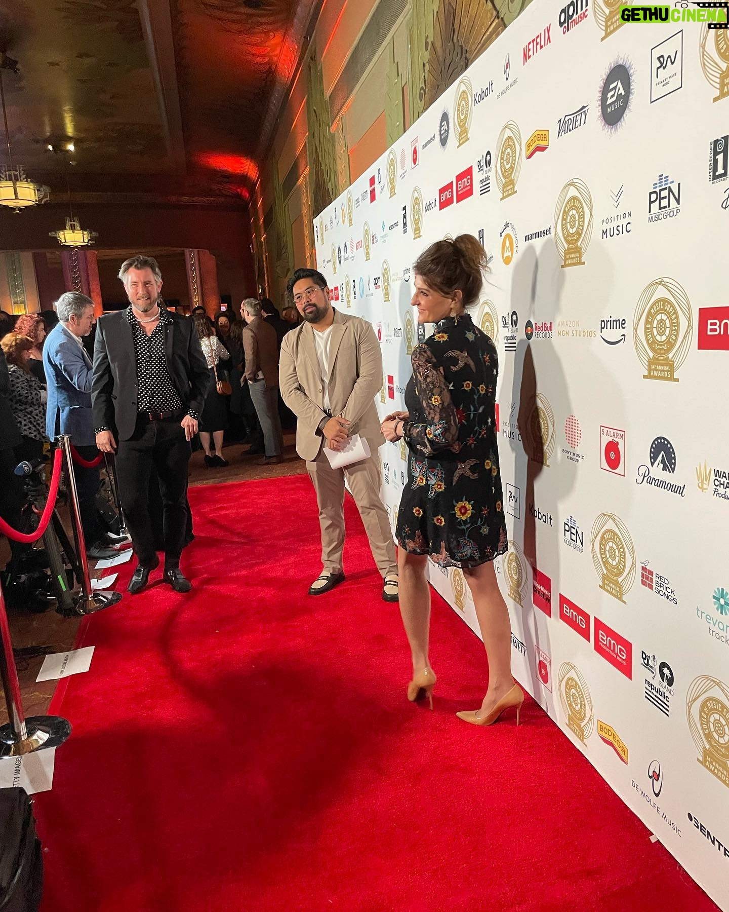Nia Vardalos Instagram - About last night! Celebrating my Playtone pals Deva Anderson and Rachel Lautzenheiser nominated for the #mybigfatgreekwedding3 soundtrack at the Music Supervisor Guild Awards! Last video… Deva and I presented awards and even got to hug @billieeilish & @finneas omg 🏆 amazing