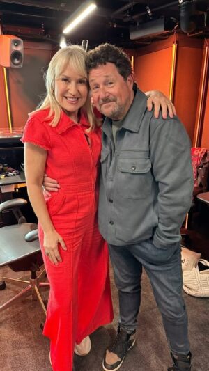 Nicki Chapman Instagram - 🧡 Love Songs With Michael Ball 🧡

Have brilliant show Michael. We’ll be listening - and enjoying the lie in! 😘

@bbcradio2 
@bbcsounds 
@mrmichaelball