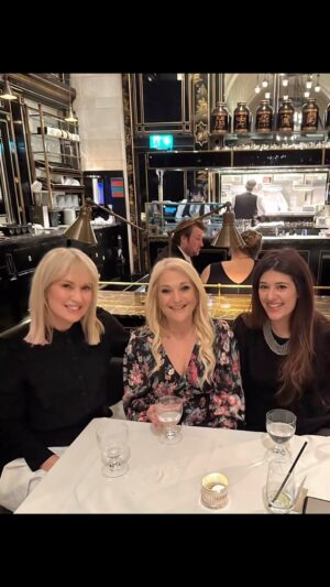 Nicki Chapman Instagram - So what did we all have in common?

A 2.45am alarm call for werk!! ⏰ 📻

So good to catch up with  @vanessafeltzofficial & @namratavaria who was our top producer on EarlyBreakast on R2. Had the pleasure of deping for Lady V over the years, being part of that wonderful early birds/late shifters community. Happy times ❤️ 

Girls night out at one of my favourite restaurants in town @thewolseley. Gorgeous food in a sublime setting. They do a mean afternoon tea as well if you fancy… 

Working this weekend, but Thursday night out out with drinks & giggles has set me up for Easter perfectly 🐣

#girlsontheradio
