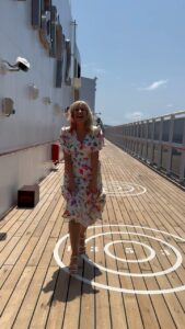 Actress Nicki Chapman HD Instagram Photos and Wallpapers January 2024