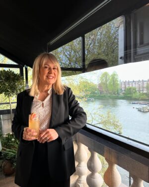 Nicki Chapman Instagram - Still smiling
Still hanging on to those coats 
Have a lovely weekend 💙🖤

Off to @scottsrichmond with @bexwillsinsta to sample their brand new spring menu & cocktails to match 🍸

Coat @hobbslondon 
Trews @saintandsofia 
Blouse @wyselondon 
Black jacket @jigsaw
Kicks @russellandbromley 
Checked bag @sandroparis 

Transport: London’s finest
