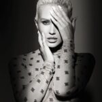 Nicky Whelan Instagram - Love shooting with you @robertlynden … Thankyou @jejunemag and the team 🍯💋