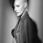 Nicky Whelan Instagram - @robertlynden 🫦