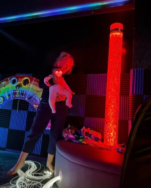 Nicola Thorp Instagram - Baby girl had a magical time at the @citccharity sensory room at their children’s centre in Bispham. 
£10 for two young people for an hour session. 

Click here to book your session https://www.counsellinginthecommunity.com/book-for-2-or-4-cyp 

Think my Mum and Dad might be heading back on their own for some peace and quiet ❤️