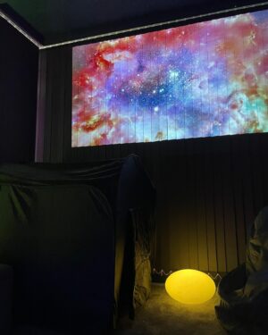 Nicola Thorp Instagram - Baby girl had a magical time at the @citccharity sensory room at their children’s centre in Bispham. 
£10 for two young people for an hour session. 

Click here to book your session https://www.counsellinginthecommunity.com/book-for-2-or-4-cyp 

Think my Mum and Dad might be heading back on their own for some peace and quiet ❤️
