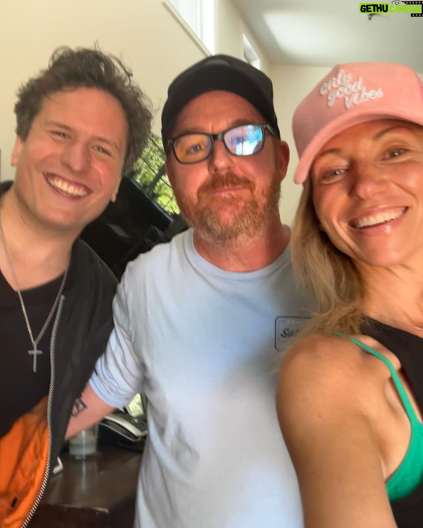 Nicole Eggert - 4.5K Likes - Weāve been workinā on a thing šš¶
@baywatchtheamericandream
Swipe for all the fun ⦠and be sure to bust out your red swimsuit !!! ā¤ļø
#baywatch #tvtheme #music #friends