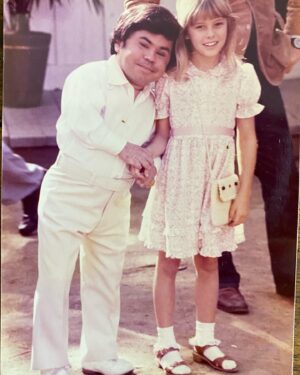 Nicole Eggert Instagram - A little #throwbackthursday on set of #fantasyisland 🏝️