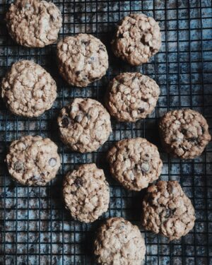 Nicole Gale Anderson Instagram - @chelseasmessyapron ‘s Oatmeal Chocolate Chip Cookie recipe has been my go-to lately. It has a perfectly perfect chewy texture, buttery flavor and packs my favorite combo of chocolate   sea salt. 🤤 So, so good. I’ve been able to replace the all-purpose flour with Bob Red Mill’s 1-to-1 GF Flour without any issues. I’m also going to experiment with replacing the refined sugars with coconut sugar for a more guilt-free version next time, but this recipe is definitely worth a try as-is for any baking enthusiasts wanting to pass the time at home right now. Link to recipe is in the comments. Enjoy! 🖤 #stayhome #stayhealthy #staysafe #bakethebluesaway