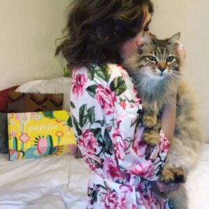Nicole Gale Anderson Instagram - So excited to be a #fabfitfunpartner this season! Lots of awesome goodies included in the Spring box- especially crushing over the insulated stainless steel S’ip water bottle by @swellbottle 😍🐋, the @quayaustralia cat-eye sunnies😎🐱 & the floral print robe by @showmeyourmumu (because flowers, obviously. Hehe 🌸👘) I love that you can customize your box & choose most of the products to match your lifestyle. Total products are valued at over $200 for only $49.99   $10 off your first box if you use my coupon code “NP” at www.fabfitfun.com. @fabfitfun #fabfitfun #fabfitfunspringbox #paidsponsorship