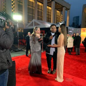 Nicole Kang Instagram - A Night Out in Gotham City 🦇🥀
I’m still sparkling ✨ 
@thebatman in theaters March 4th! You’re not ready🦇✨
SQUAD:
🕺🏻 @mososway 
📹 @allrightsaintreserved 
Style: @anatanaka 👑 
Dress: @aadnevikofficial 
Jewels: @chanelofficial 
Holding @louboutinworld 
Walking in @manoloblahnik 
MUP: @kimiduncan 🥀
Hair: @kyo_sud