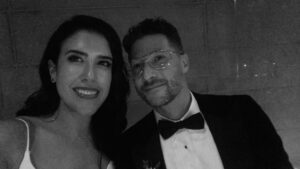 Nicole Power Instagram - Husb 🤍🖤 @choppedsalad_forlife only picture I took yesterday 🤦🏻‍♀️👰🏻🤵🏻‍♂️