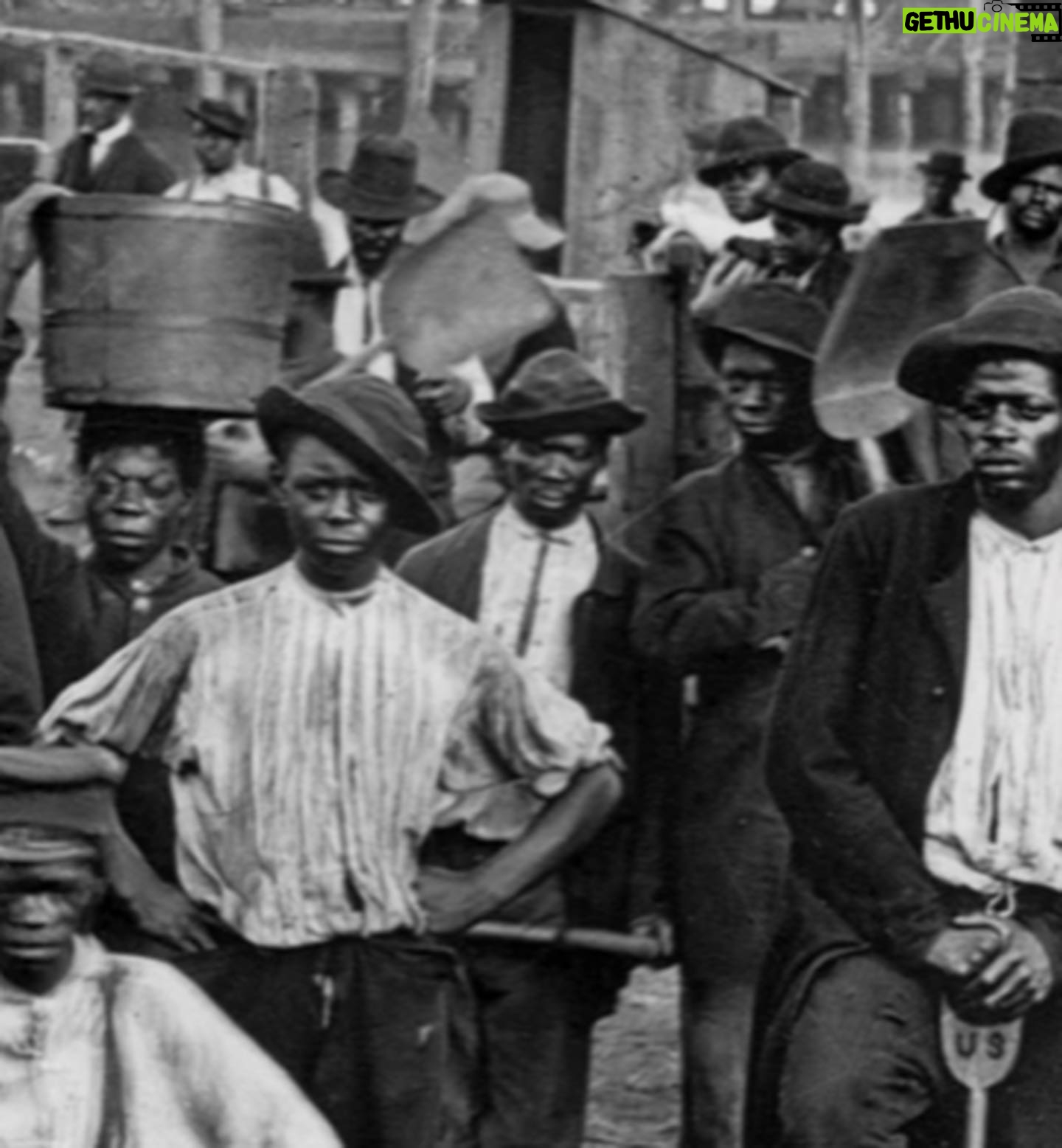 Nicole Beharie Instagram - Sitting with the abolitionist today... The Enslaved. The “freedman”. Thanking them. Honoring them. Asking what chains still need severing? I hope this JUNETEENTH is insightful, grounding and inspiring for you. We are here. Onward. #juneteenth #juneteenthcelebration #gratitude