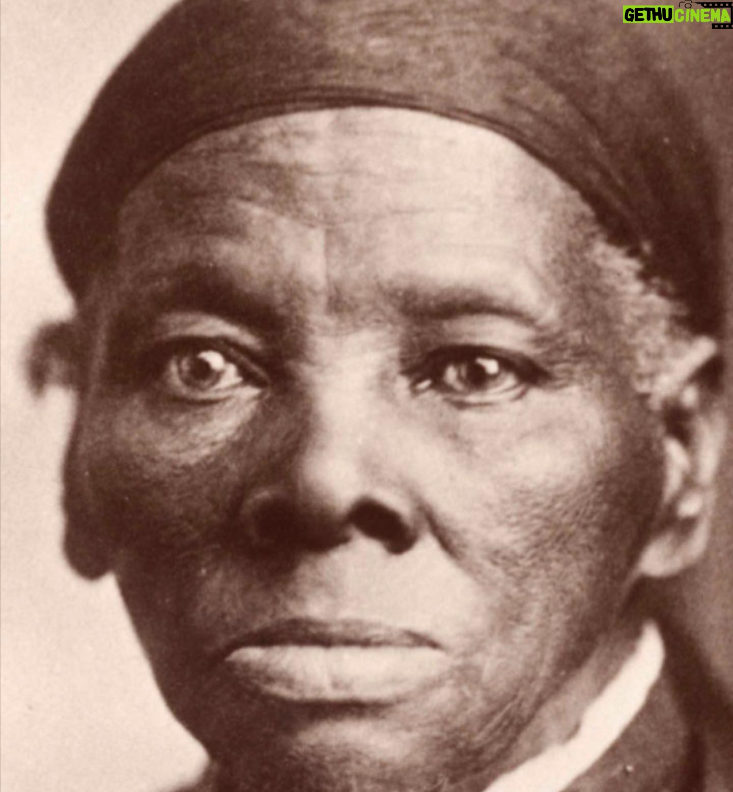 Nicole Beharie Instagram - Sitting with the abolitionist today... The Enslaved. The “freedman”. Thanking them. Honoring them. Asking what chains still need severing? I hope this JUNETEENTH is insightful, grounding and inspiring for you. We are here. Onward. #juneteenth #juneteenthcelebration #gratitude