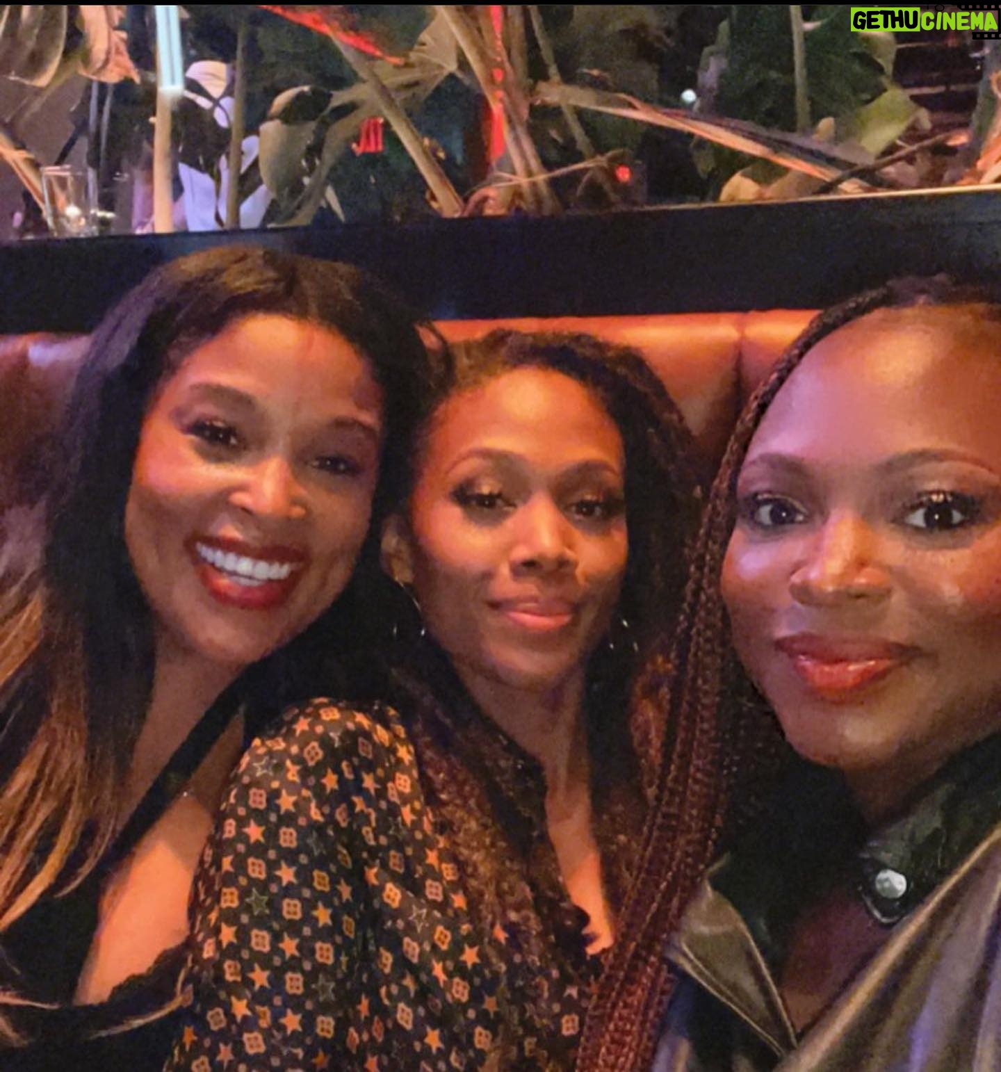 Nicole Beharie Instagram - Respect and adoration 🌺 Love these sisters