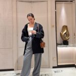 Nicole Ishida Instagram - Outfit in Singapore 🤍 ジャケット大好き。 髪伸ばすか迷ってる。 @marinabaysands @celine