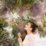 Nicole Ishida Instagram - ペリエ ジュエが10/12〜10/29の期間限定でやってるPOP-UP ストア “THE HOUSE OF WONDER by Perrier-Jouët” にお邪魔してきました! 原宿駅前にオープンしてあり 今回特別につくられた BAR では シャンパーニュとピエール・ガニェール監修の特別なペアリングフィンガーフードが楽しめます^ ^ 素敵なフォトスポットもたくさんあって 緑に溢れた素敵なところでした🫶🏻 ぜひみなさん遊びに行ってみてください😊 @perrierjouetjp #ペリエジュエ #thehouseofwonder #花はすべてのはじまり #pr