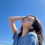 Nicole Ishida Instagram - たくさんのメッセージ ありがとでした。 おうちのでの写真。 太陽あたるの大事な時間☀️