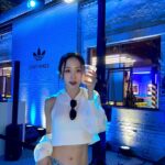 Nicole Jung Instagram - It’s Friday night 💙 @originals_kr