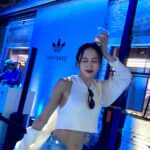 Nicole Jung Instagram - It’s Friday night 💙 @originals_kr