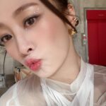 Nicole Jung Instagram - 成功裏に撮ったセルカ2枚？笑 #Gravity