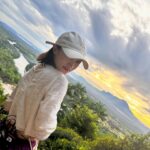 Nicole Jung Instagram - 니 귓가에 대고 말할게 니가 좋아아🫶 일주일 남았다구 3월27일🙈 #나만없어카라#웨이브#wavve
