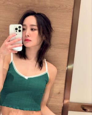 Nicole Jung Instagram - Heyy 😉