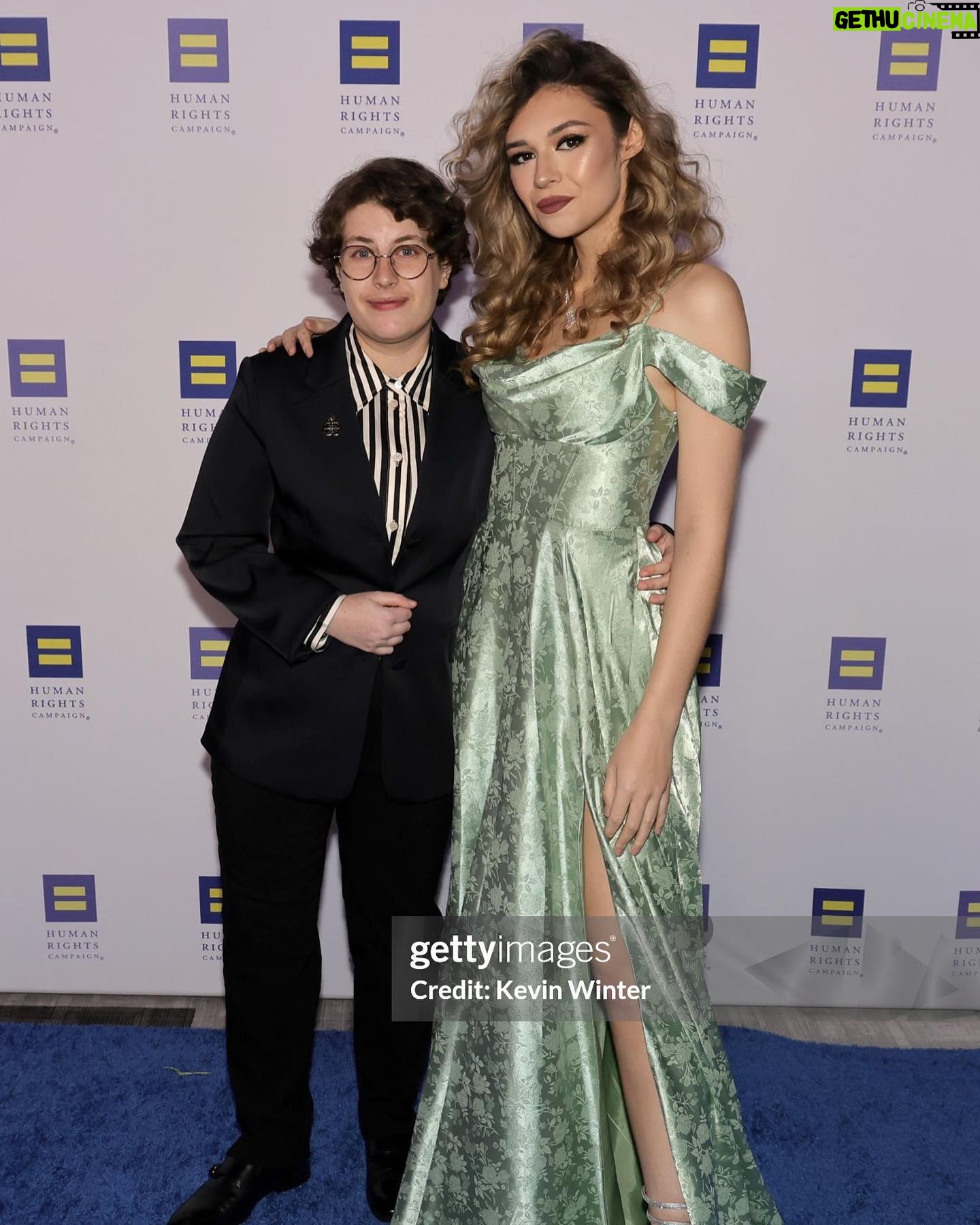 Nicole Maines - 17K Likes - LA HRC Gala w/ @jaimecnningham
I went to the mall again haha!
#transisbeautiful #actor #redcarpet