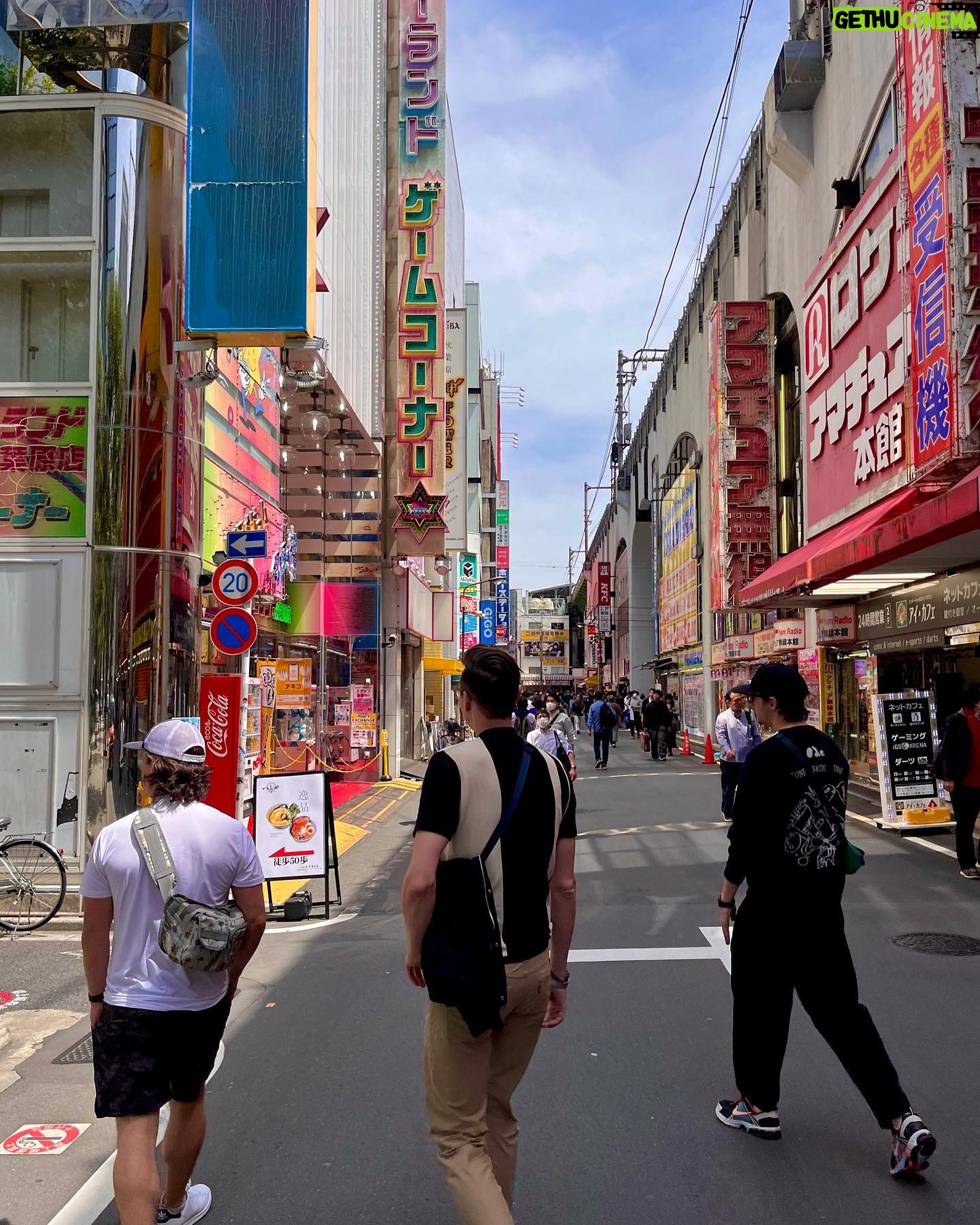 Nicole Maines - 15.9K Likes - Pt. 1: Tokyo 🗾🗼