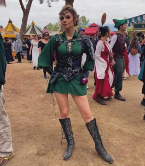 Nicole Maines Instagram - Yesterday I went on a quest. #renfaire